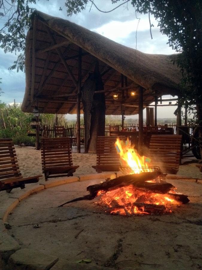 Caprivi Houseboat Safari Lodge Katima Mulilo Exterior foto